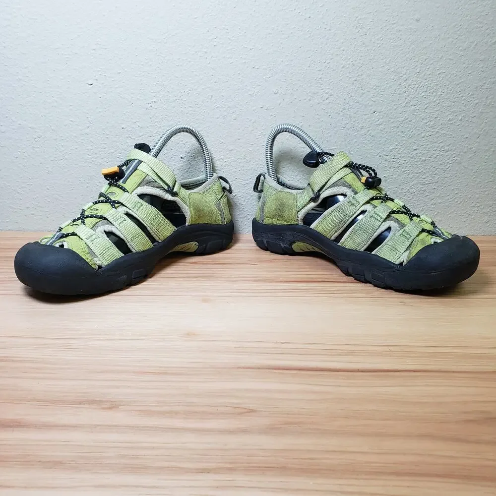 Keen Kids Size‎ 4 Water Shoes Hiking Sandal Light Green Outdoor Camping Gorpcore